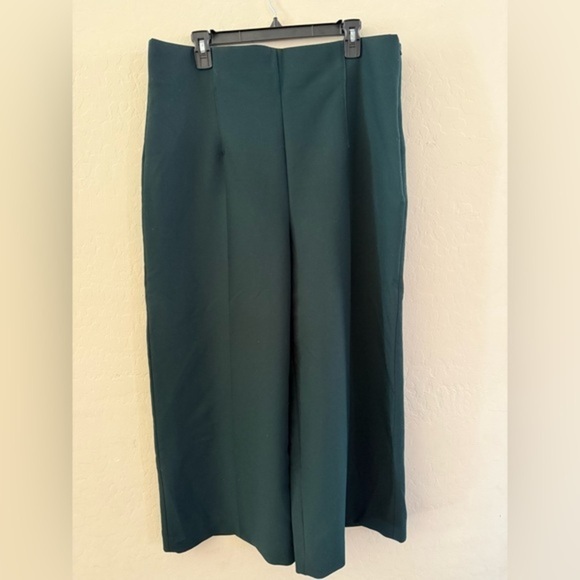 ZARA Elegant Green Women's pants - Picture 1 of 3